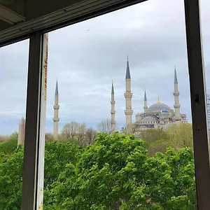 Optimist 3*, Istanbul Türkei